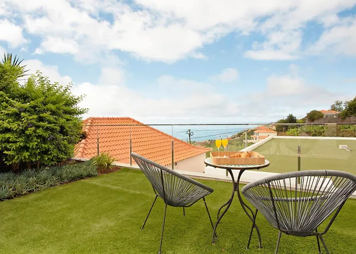 Casa Jolie Вилла Понта-ду-Сол